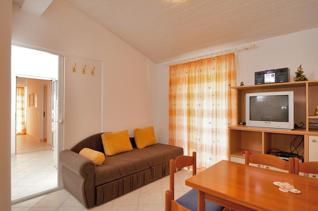 Beach Resort Apartments Bucina Baška Voda Esterno foto