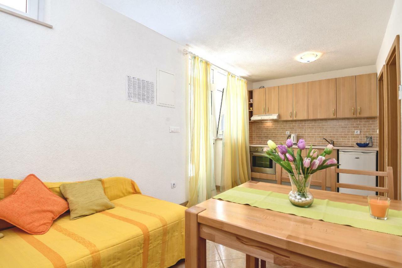 Beach Resort Apartments Bucina Baška Voda Esterno foto